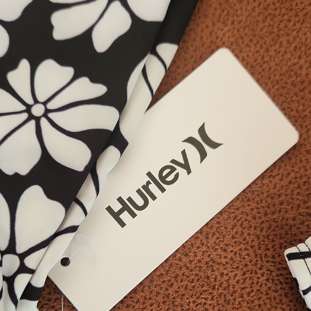 Hurley Black & White Floral Long-Sleeve One-Piece - Picture 4 of 13